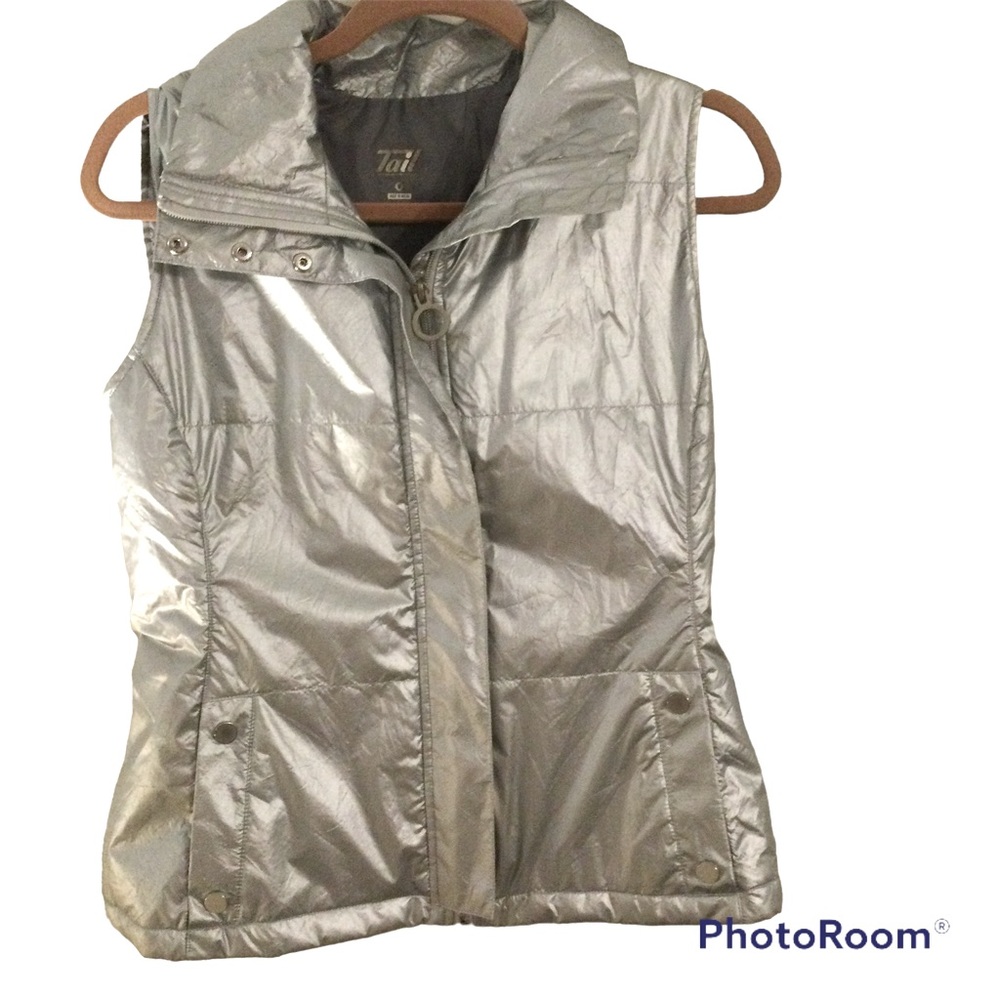 Tail/Silver lightweight Vest/Size Medium